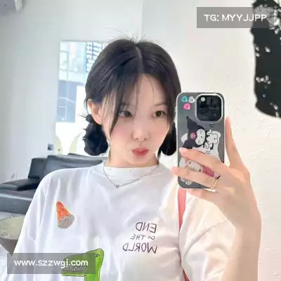 万桢翼